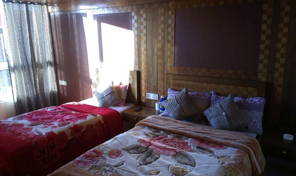 Hotel Orchid Residency , Darjeeling Dardzsiling Szoba fotó